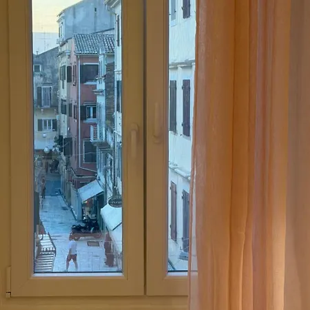 Bella & Gigi *